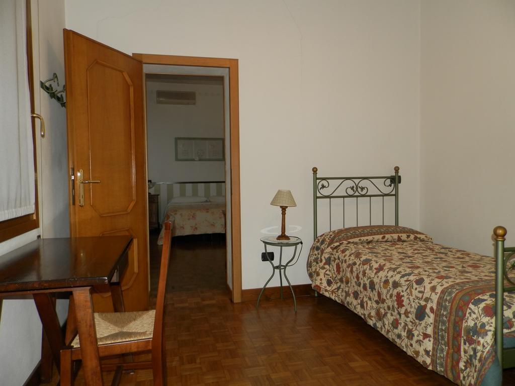 Agriturismo Ca Rossa Pegognaga Rum bild